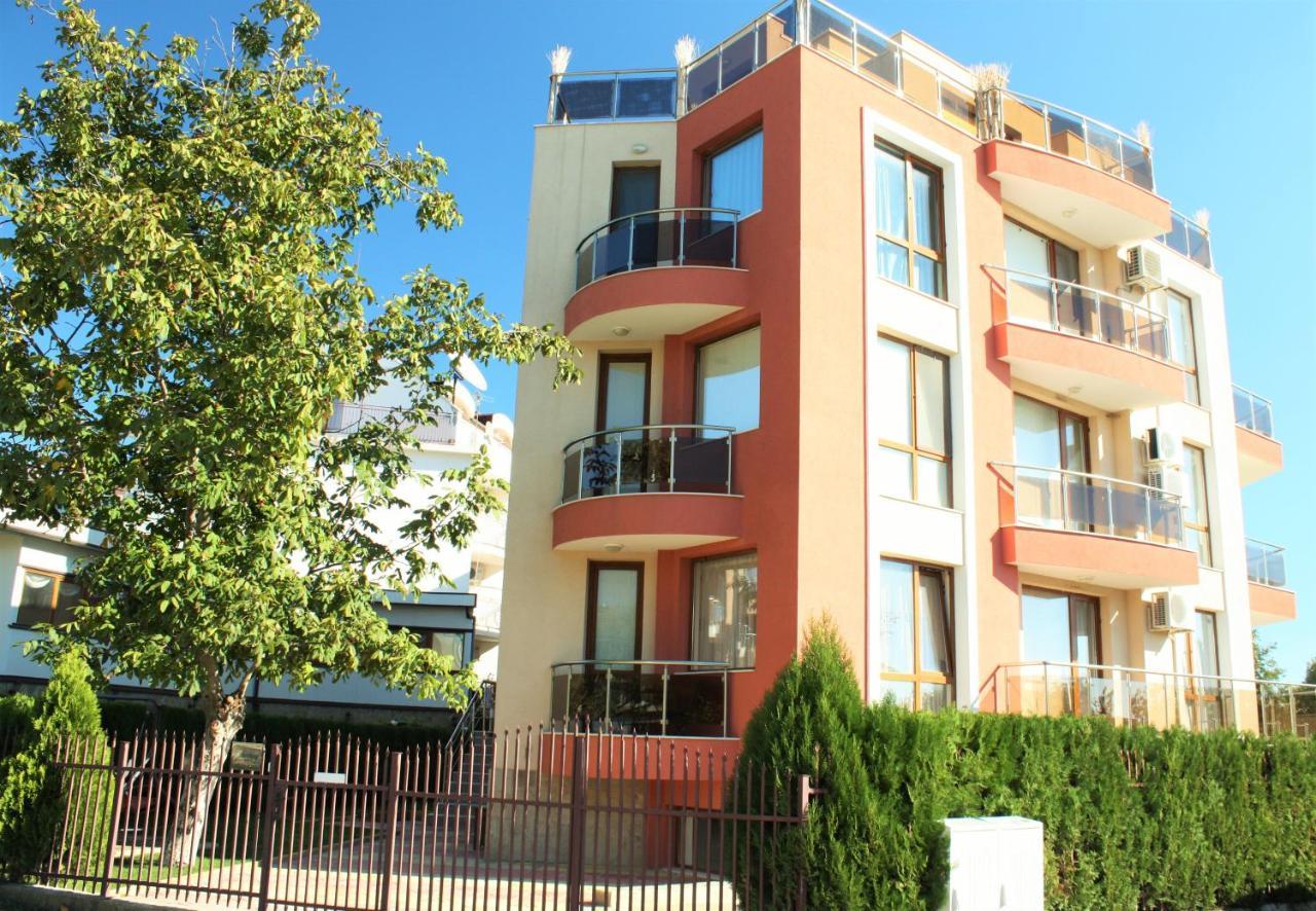 Fantasy Apartments Saint Constantine And Helena Resort Saints Constantine and Helena Exteriör bild