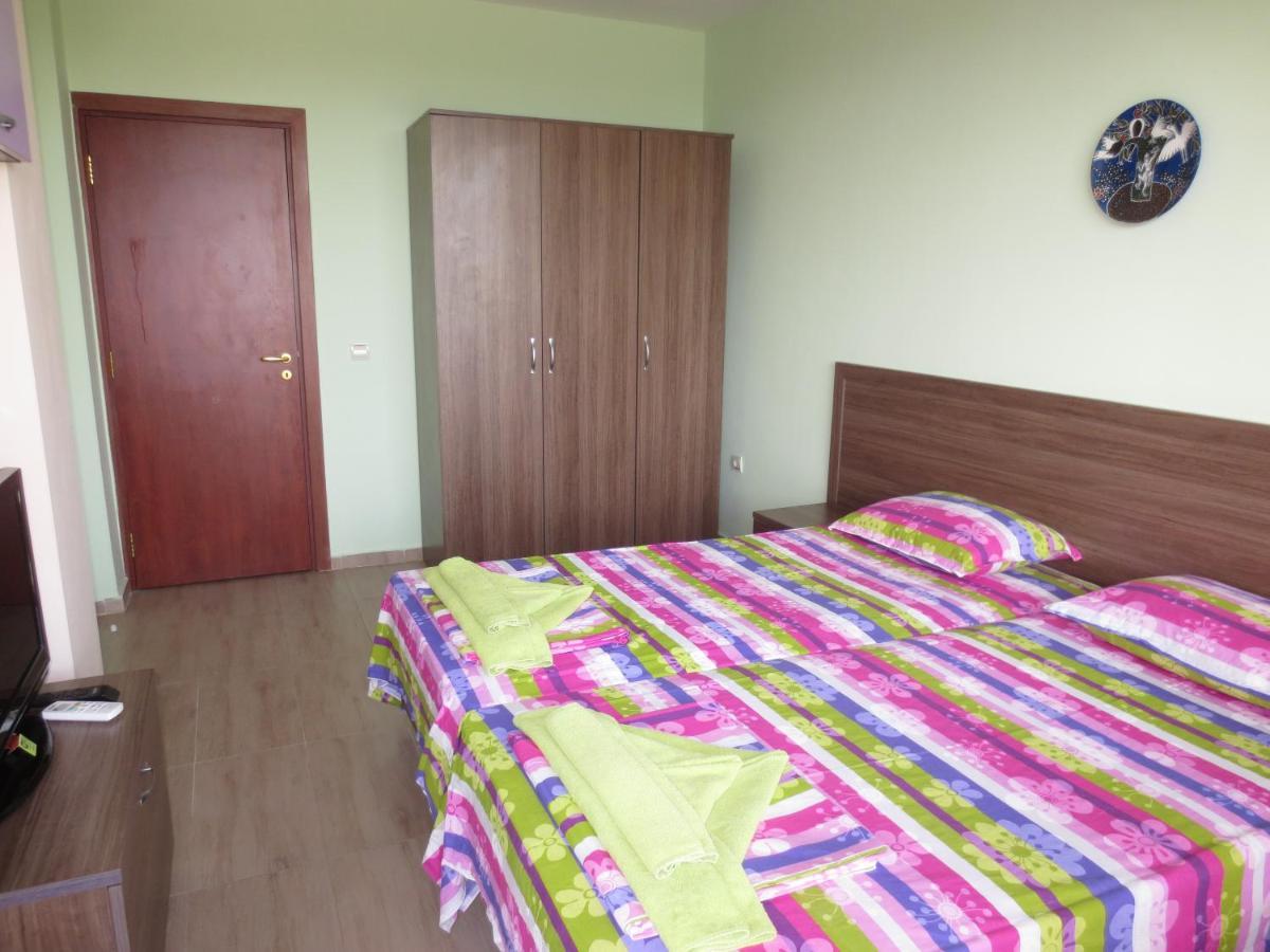 Fantasy Apartments Saint Constantine And Helena Resort Saints Constantine and Helena Exteriör bild