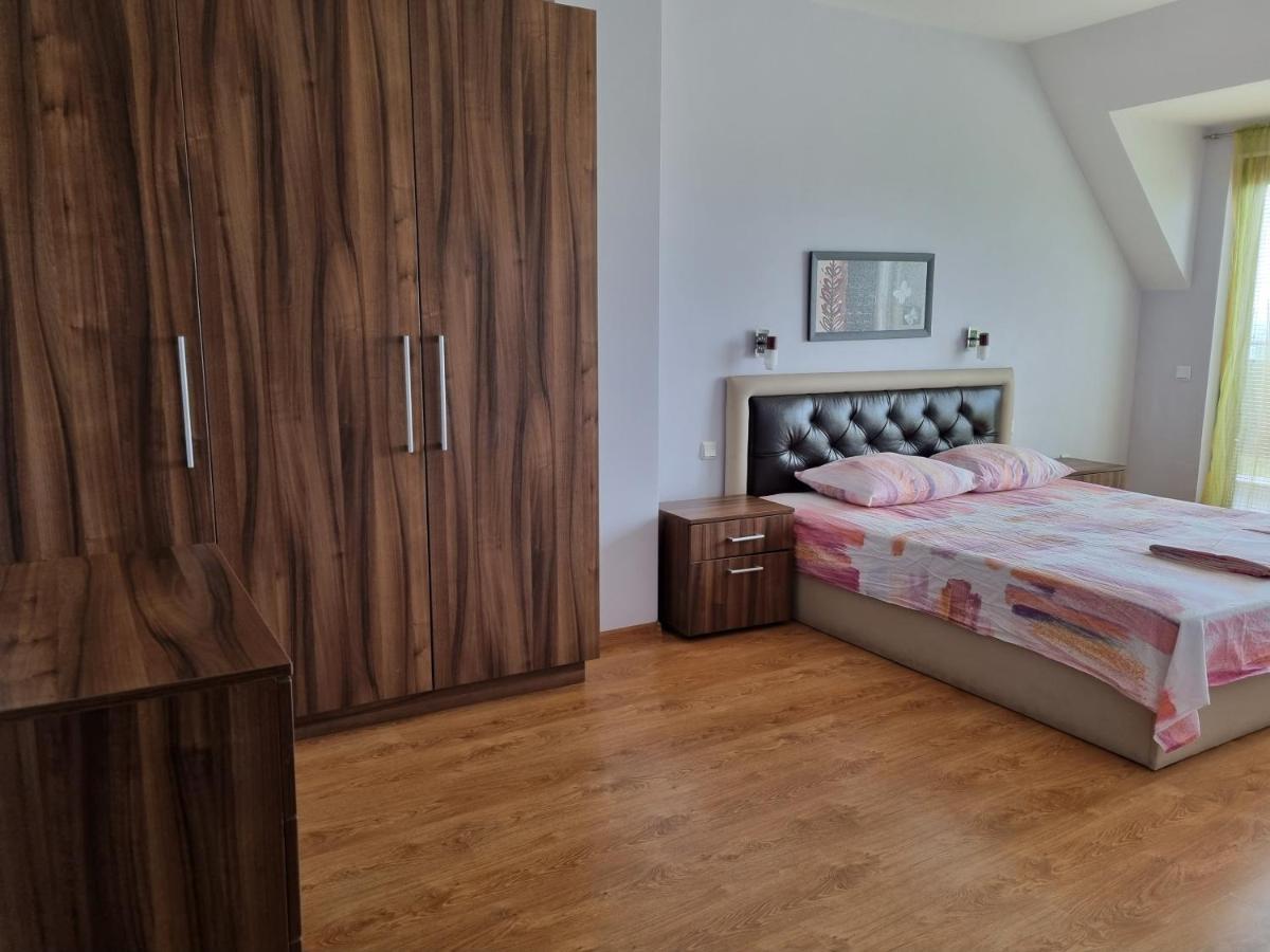 Fantasy Apartments Saint Constantine And Helena Resort Saints Constantine and Helena Exteriör bild