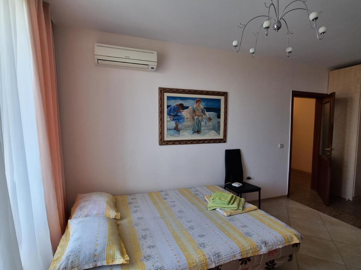 Fantasy Apartments Saint Constantine And Helena Resort Saints Constantine and Helena Exteriör bild