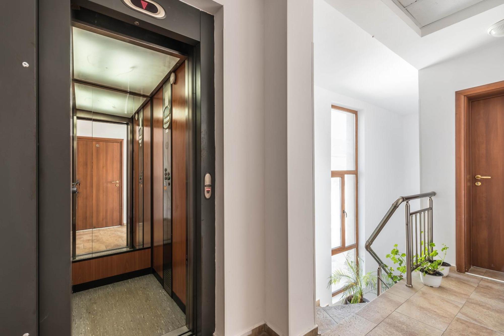 Fantasy Apartments Saint Constantine And Helena Resort Saints Constantine and Helena Exteriör bild